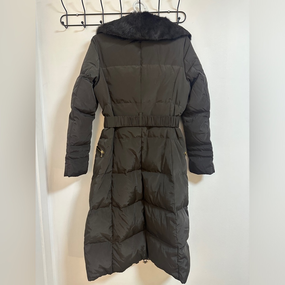 coat - Picture 2 of 10